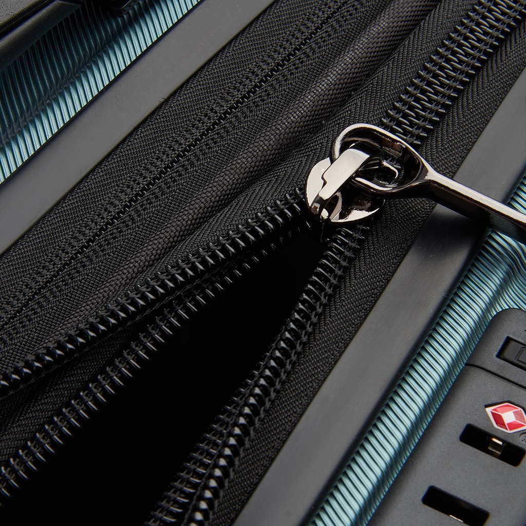 Maleta de Viaje Delsey SHADOW 55cm 5.0 Color Green